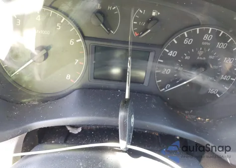 2017 Nissan Sentra S z USA, uszkodzony, nr VIN 3N1AB7AP3HY215363